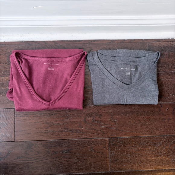 American Eagle Outfitters Tops - Set of Two American Eagle Size XL Long Sleeve V-Neck Tops